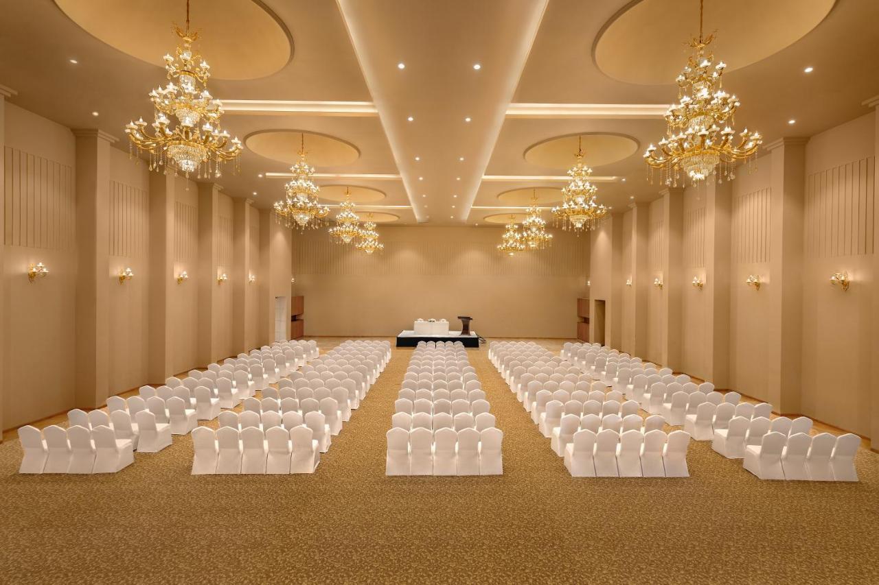 Time Square Resort & Spa Bhuj Eksteriør bilde